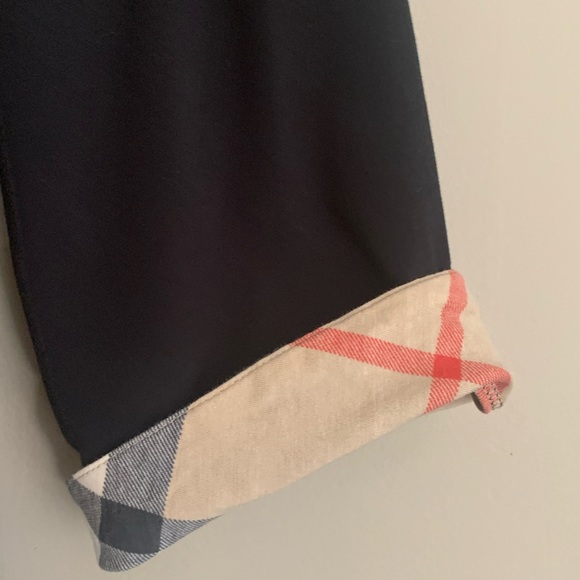 Burberry 3/4 sleeve top. - Picture 4 of 6
